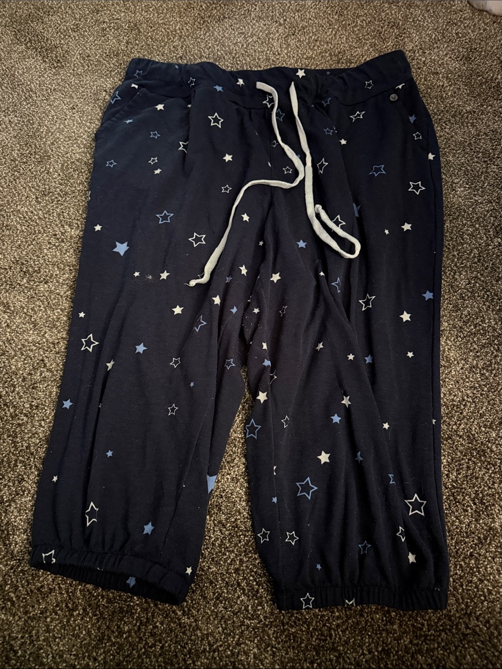 Old Navy Star-Print Navy Lounge Capris Pants